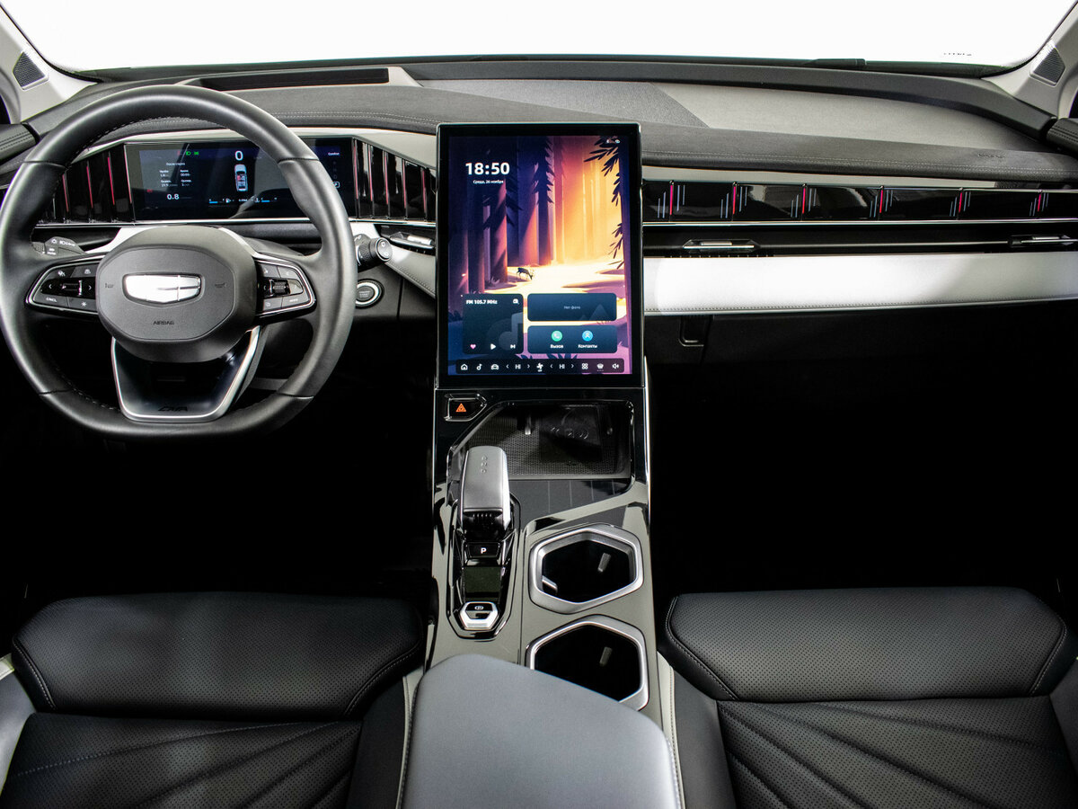 Geely Atlas 2024 года с пробегом. Фото: #11
