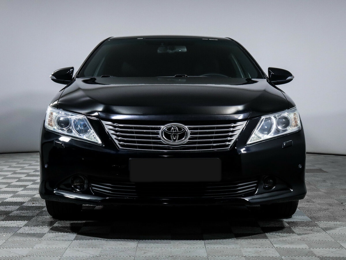 Toyota Camry 2014 года с пробегом. Фото: #1
