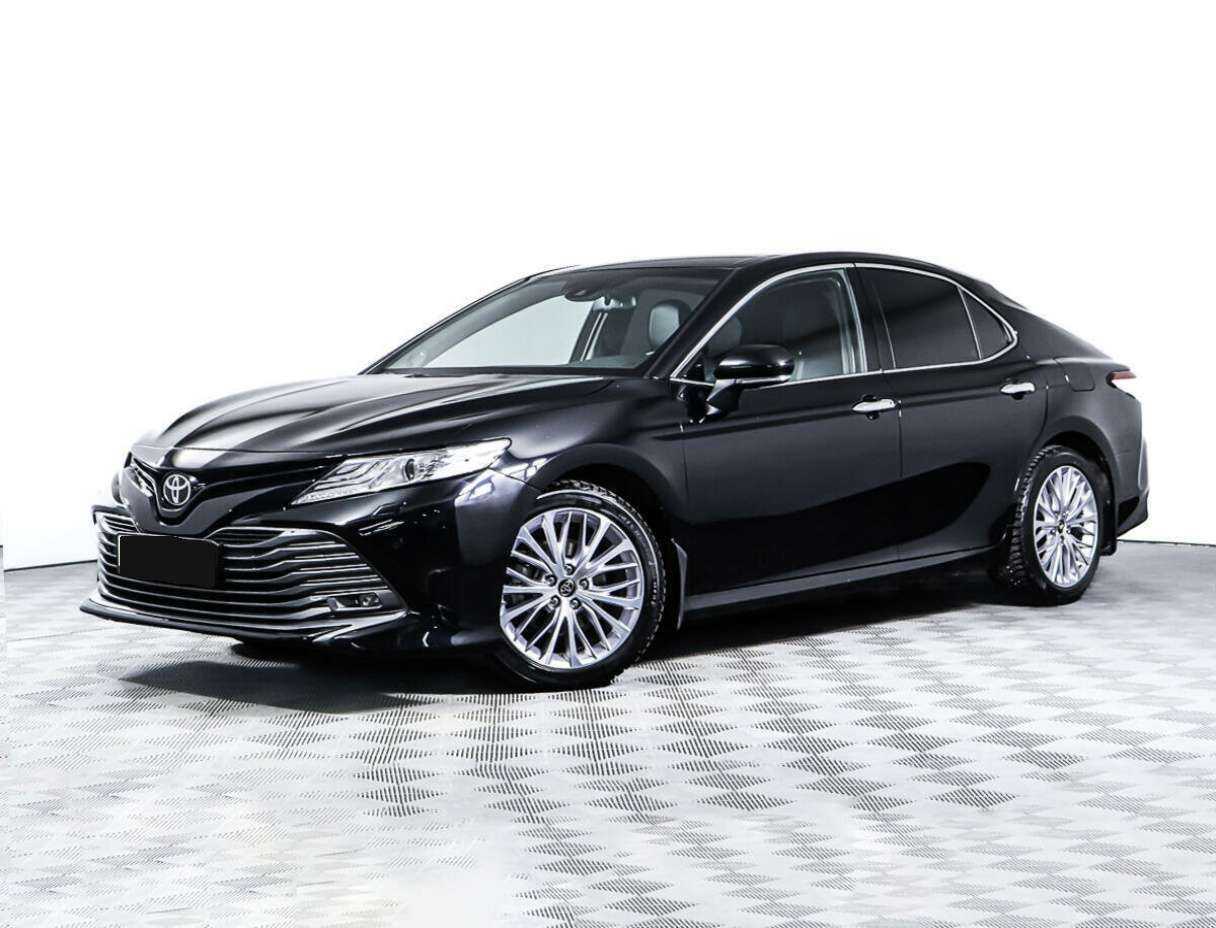 Toyota Camry 2019 года с пробегом. Посмотреть фото