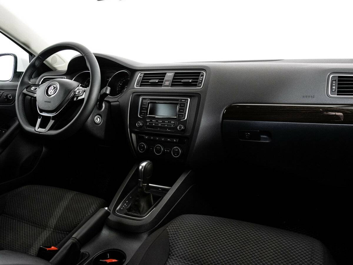 Volkswagen Jetta 2015 года с пробегом. Фото: #8