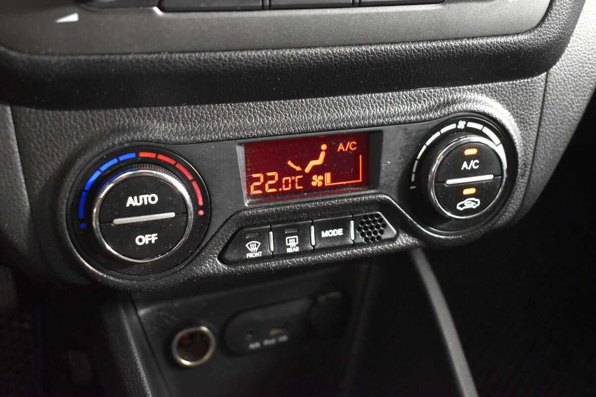 Kia Rio 2013 года с пробегом. Фото: #13