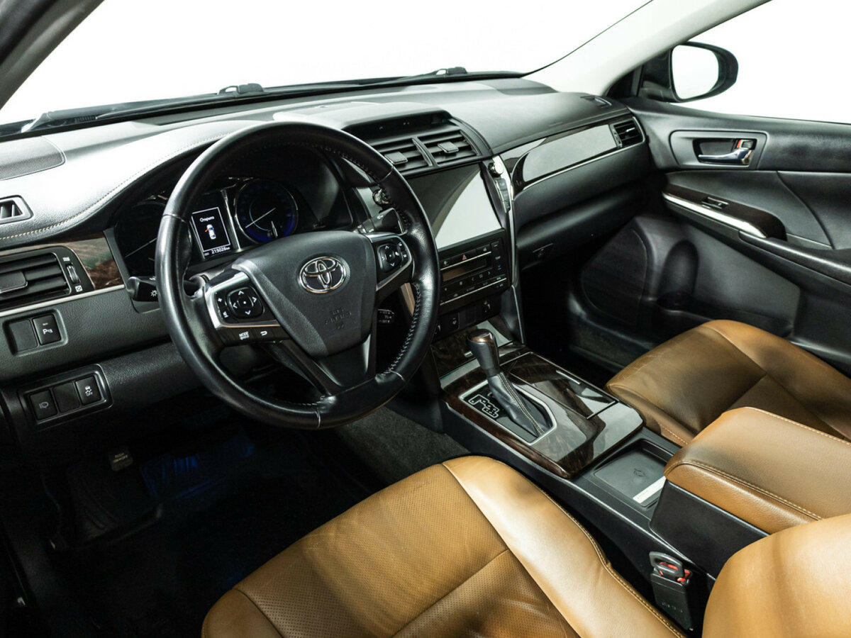 Toyota Camry 2016 года с пробегом. Фото: #8