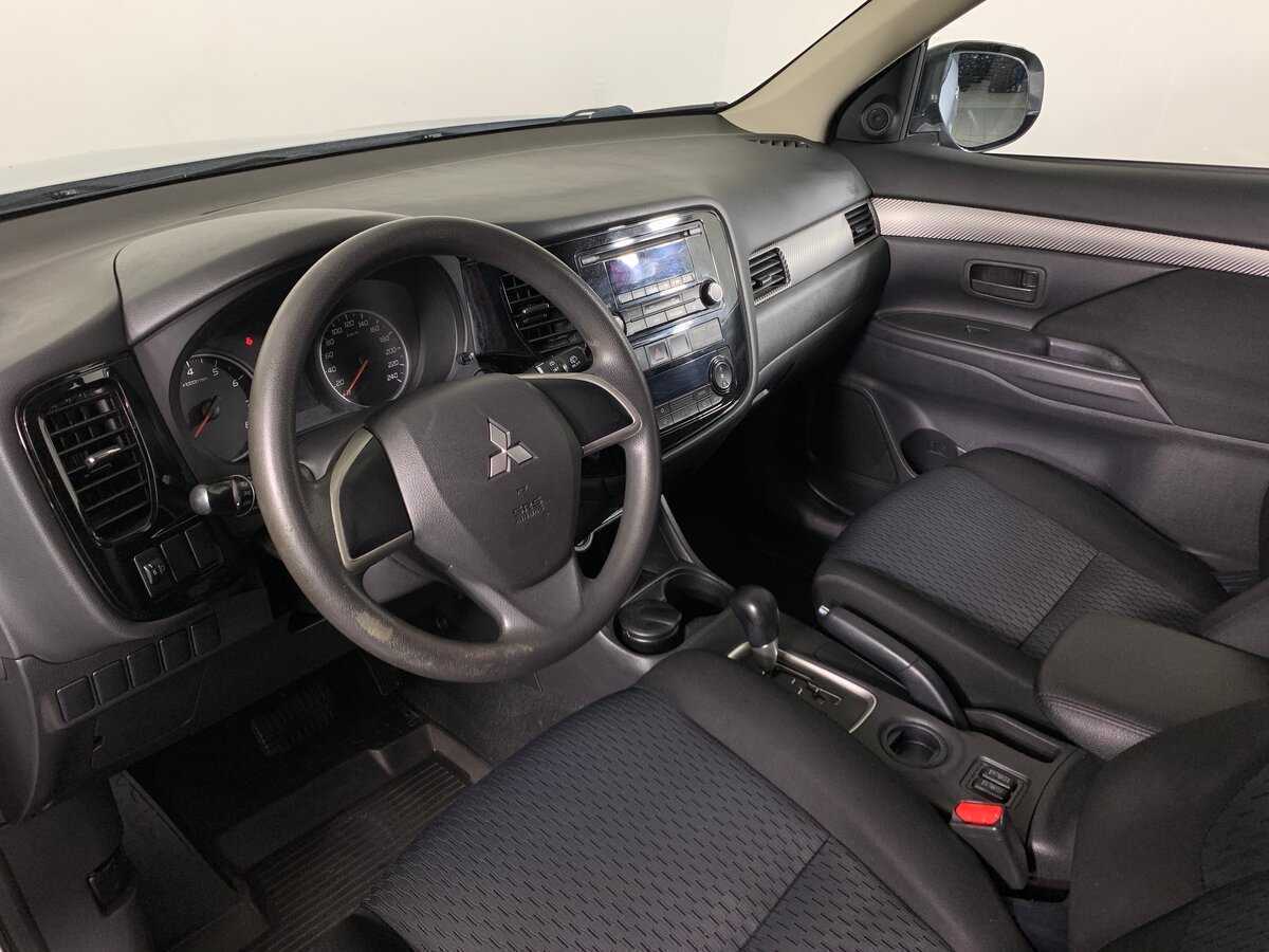 Mitsubishi Outlander 2013 года с пробегом. Фото: #11
