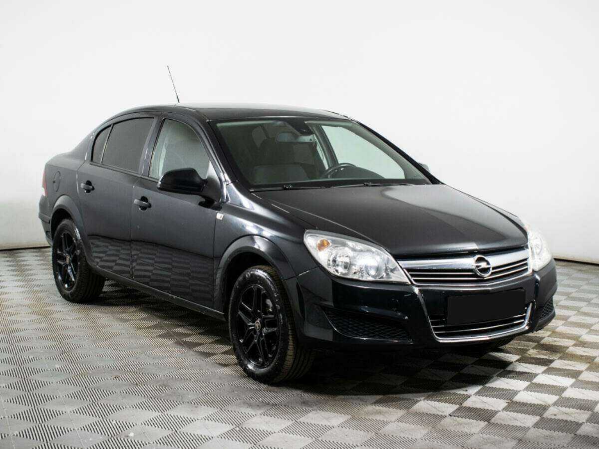 Opel Astra 2014 года с пробегом. Фото: #2