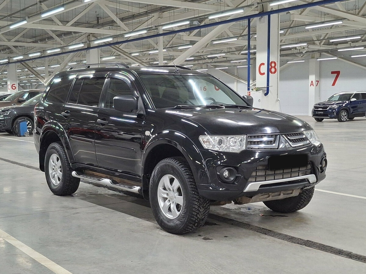Mitsubishi Pajero Sport 2014 года с пробегом. Фото: #2
