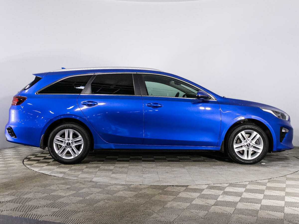 Kia Ceed 2021 года с пробегом. Фото: #3