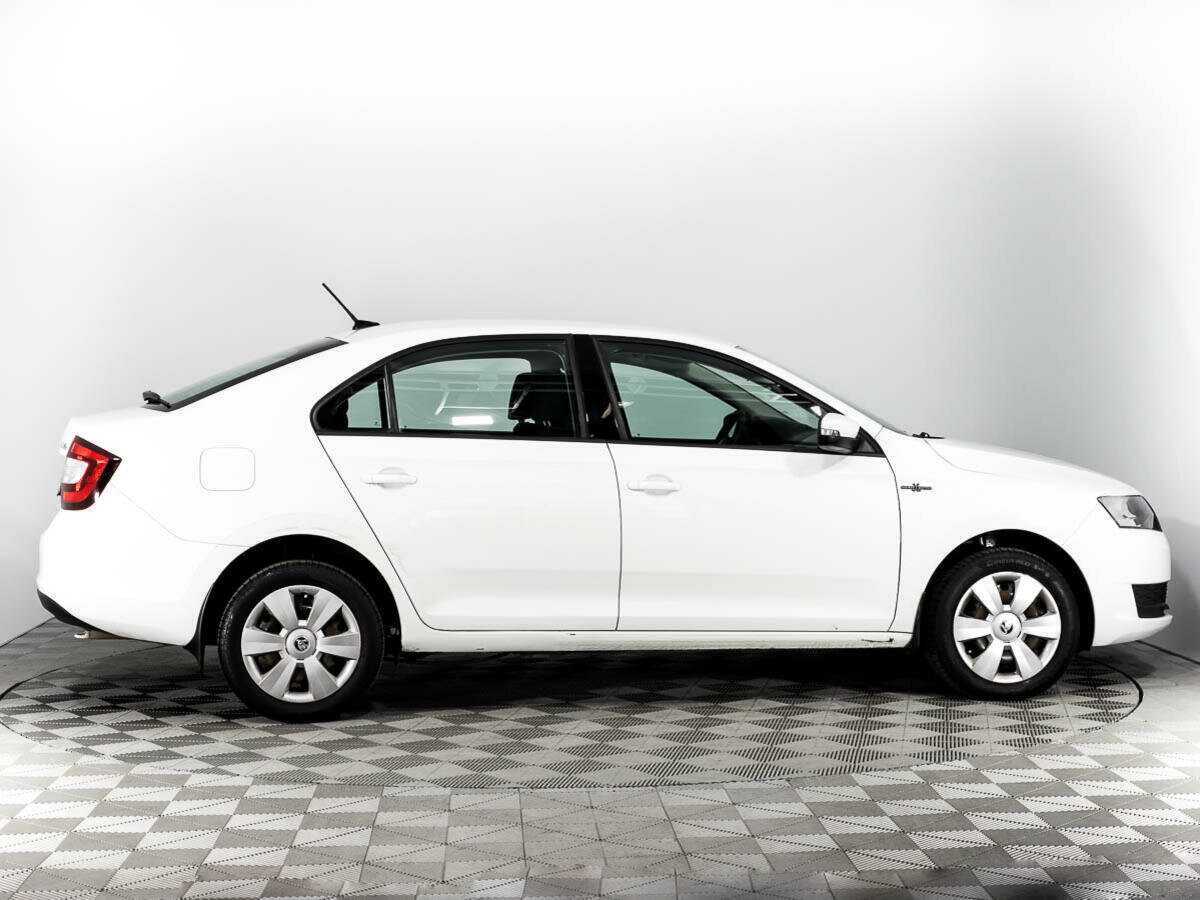 Skoda Rapid 2019 года с пробегом. Фото: #3
