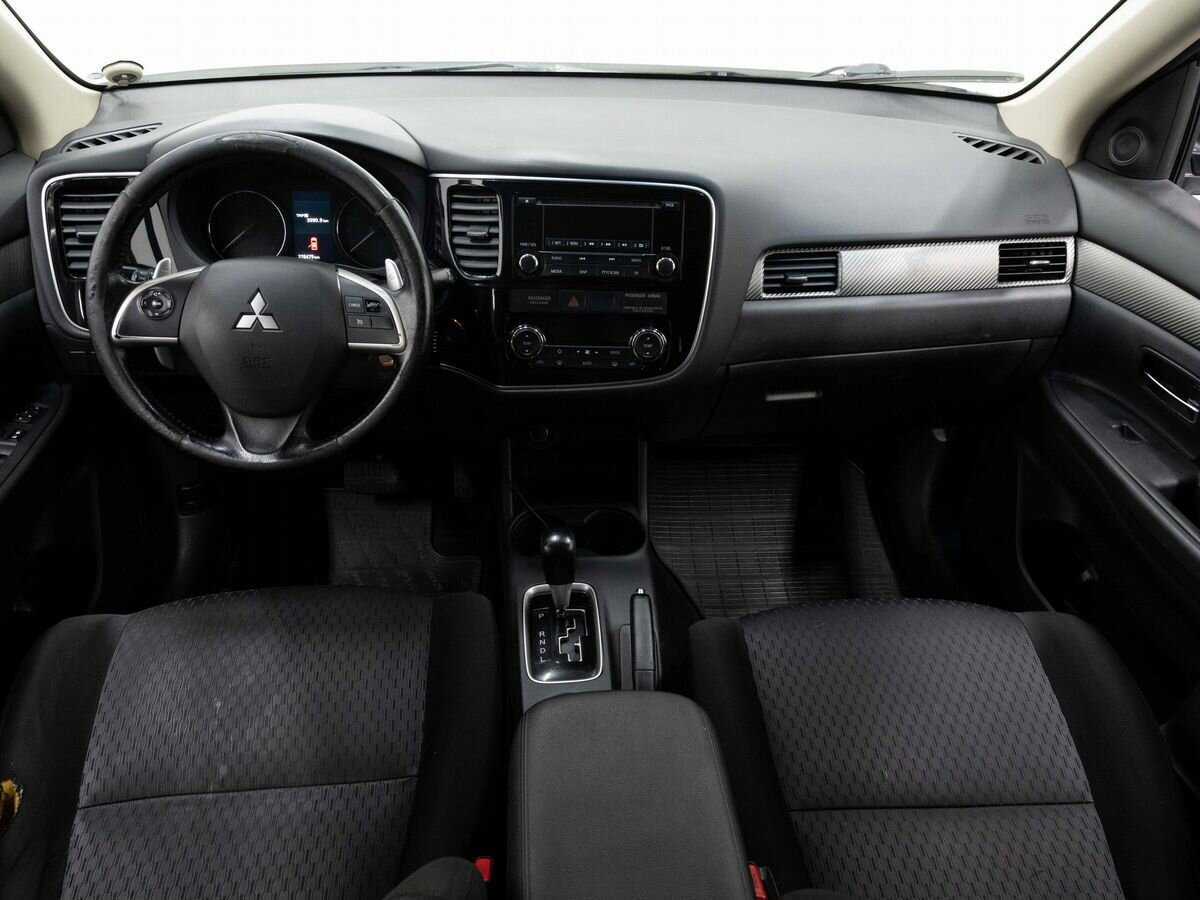 Mitsubishi Outlander 2012 года с пробегом. Фото: #14