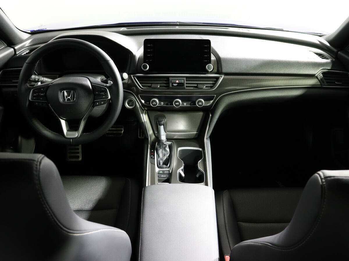 Honda Accord 2022 года с пробегом. Фото: #8