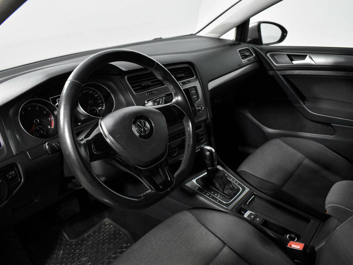 Volkswagen Golf 2013 года с пробегом. Фото: #8