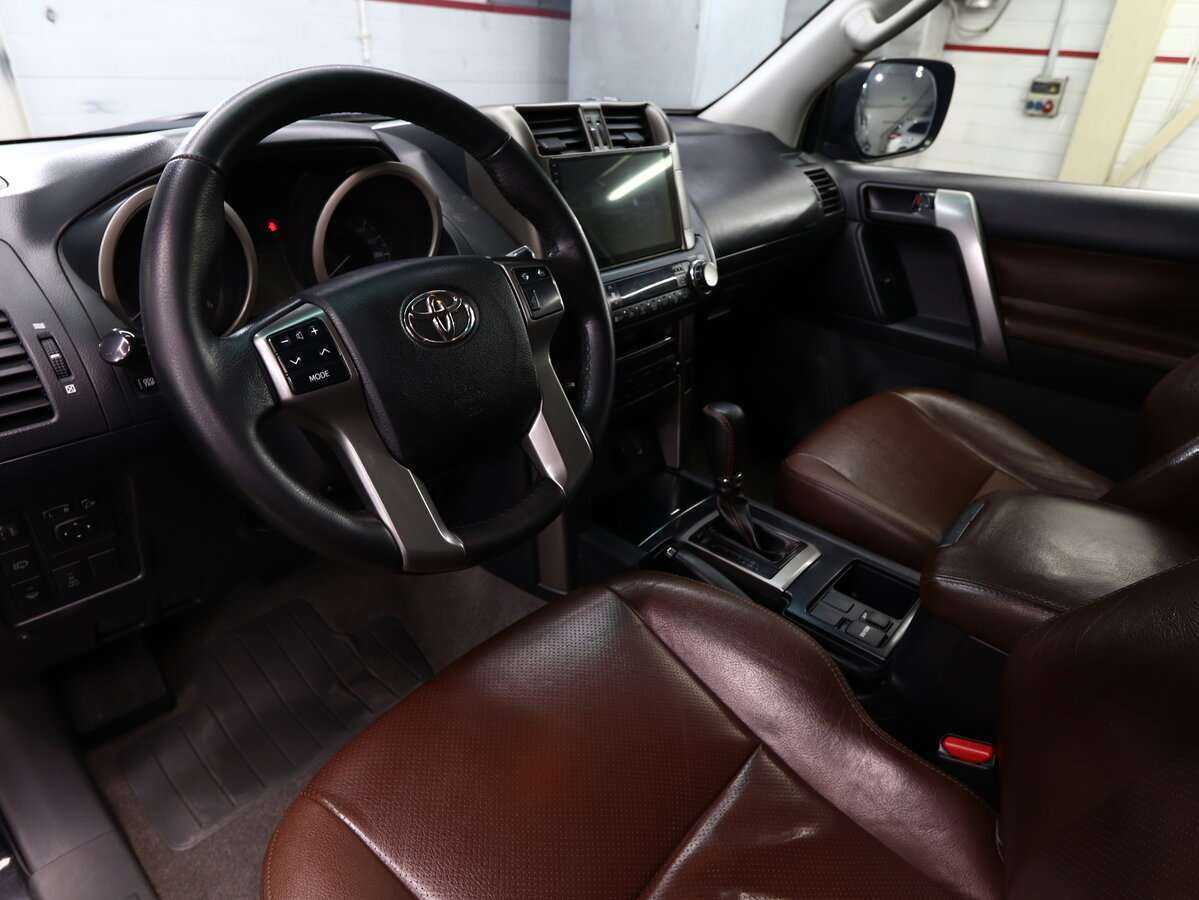 Toyota Land Cruiser Prado 2013 года с пробегом. Фото: #6
