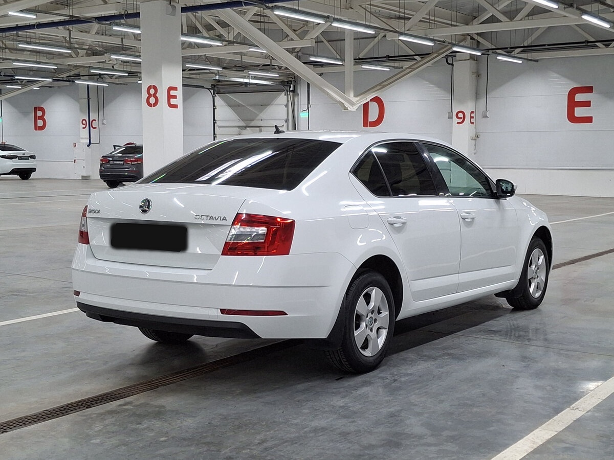 Skoda Octavia 2018 года с пробегом. Фото: #4