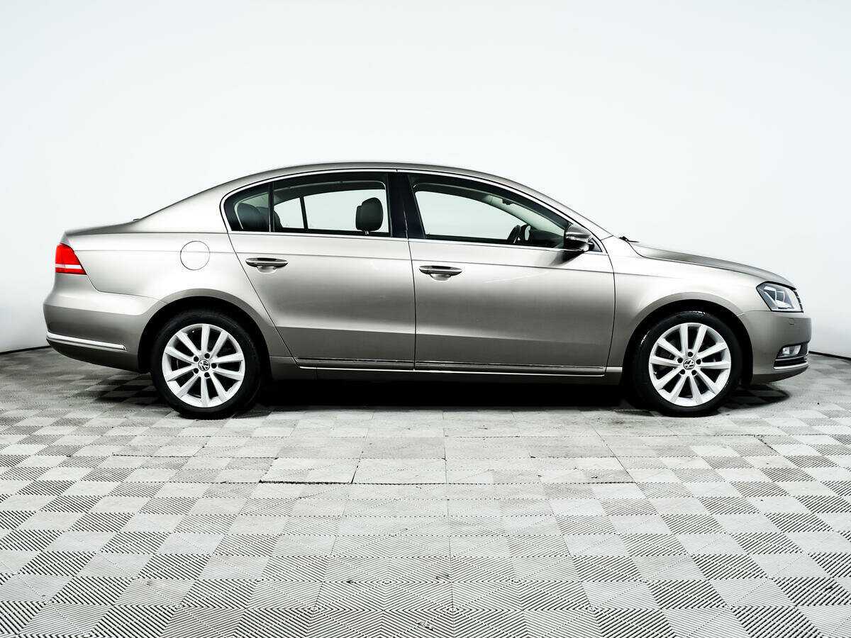 Volkswagen Passat 2012 года с пробегом. Фото: #3