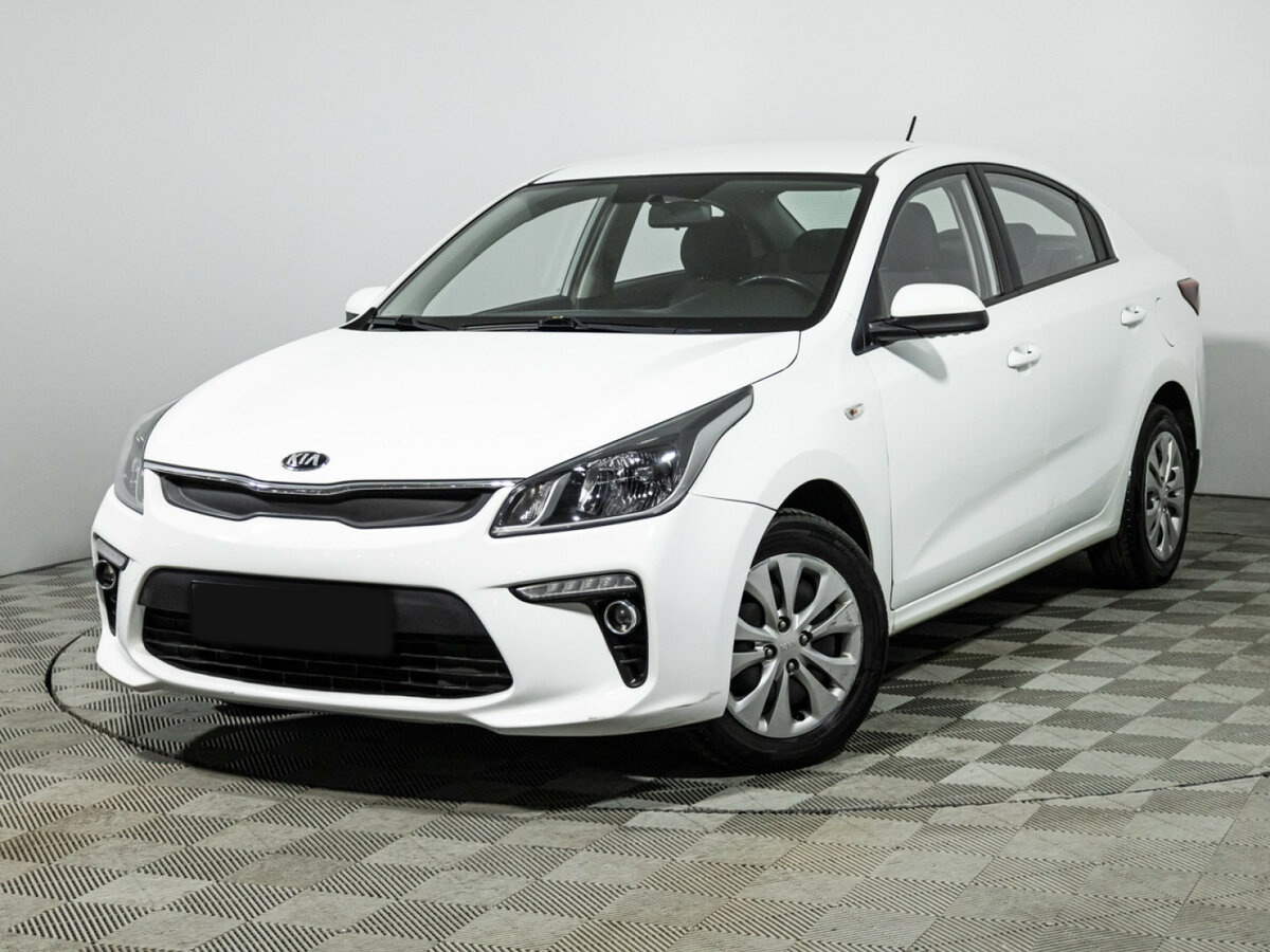 Kia Rio 2018 года с пробегом. Посмотреть фото