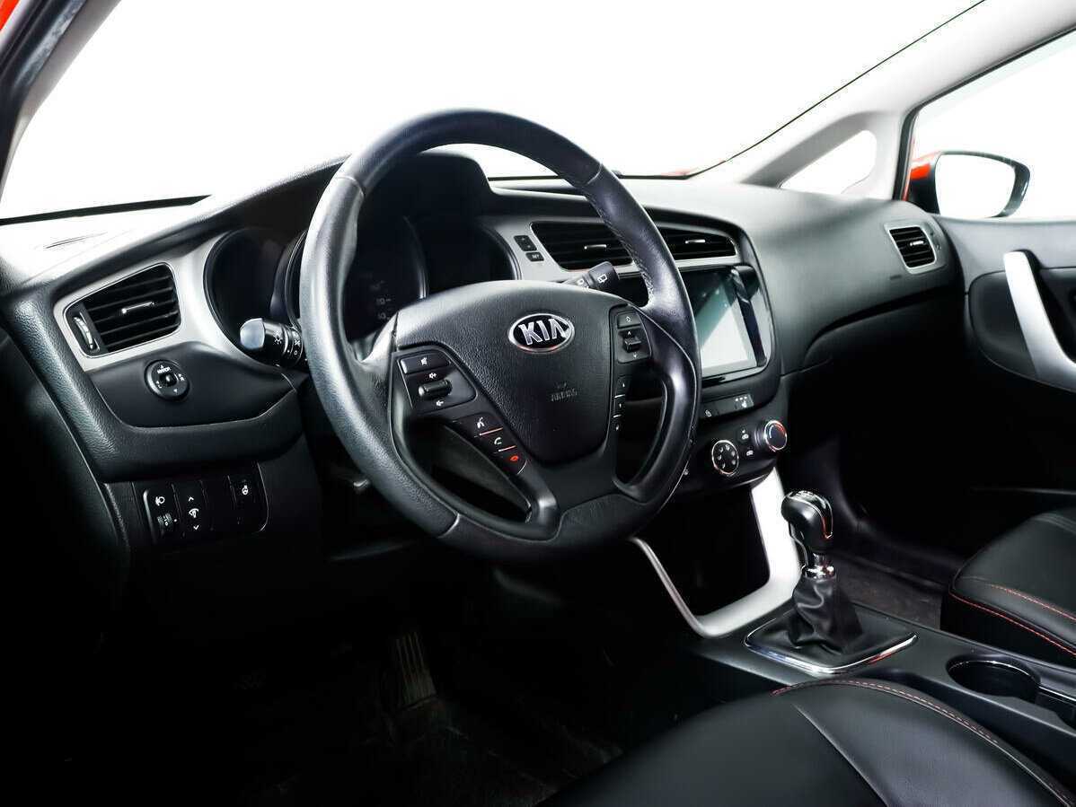 Kia Ceed 2015 года с пробегом. Фото: #10