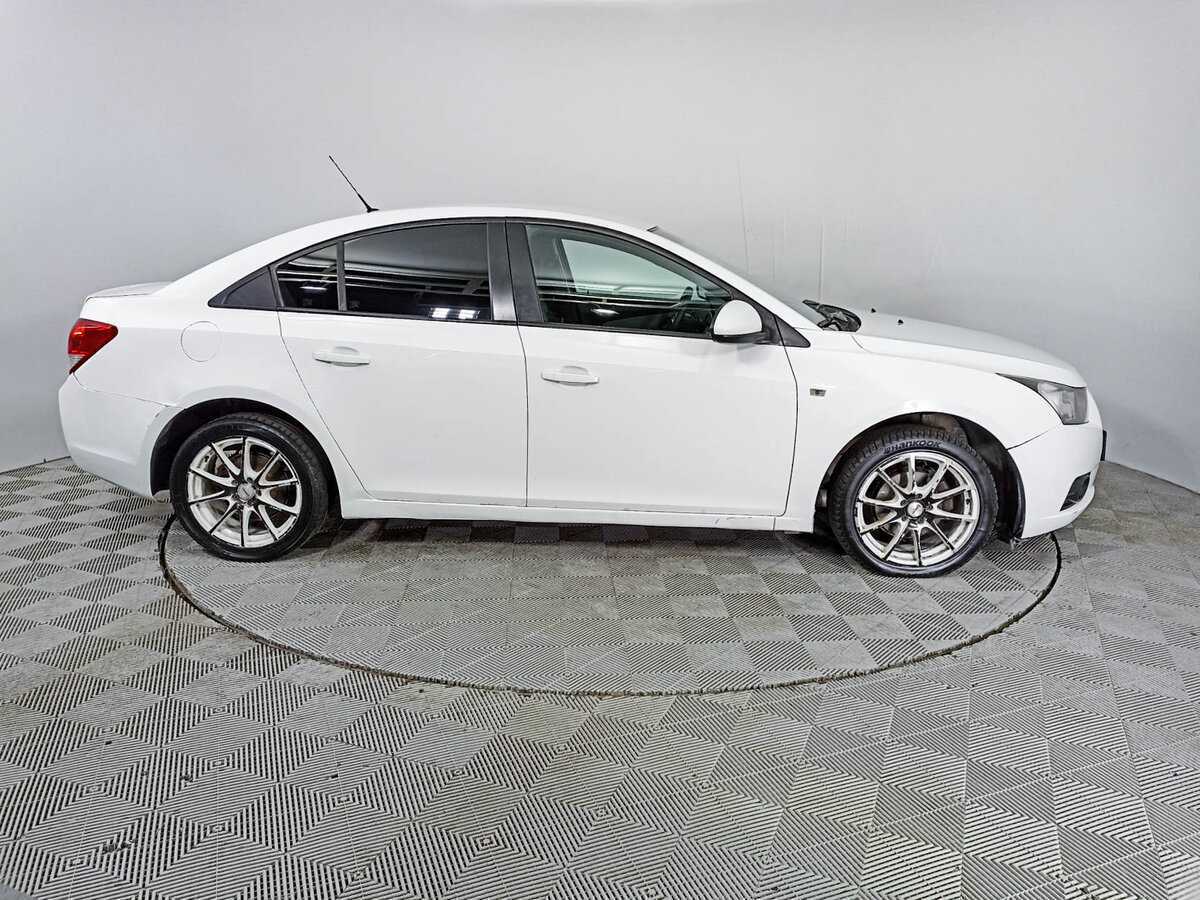 Chevrolet Cruze 2012 года с пробегом. Фото: #3