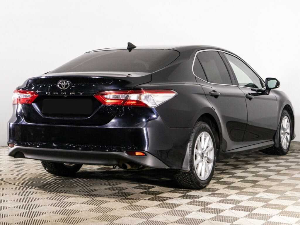Toyota Camry 2021 года с пробегом. Фото: #4