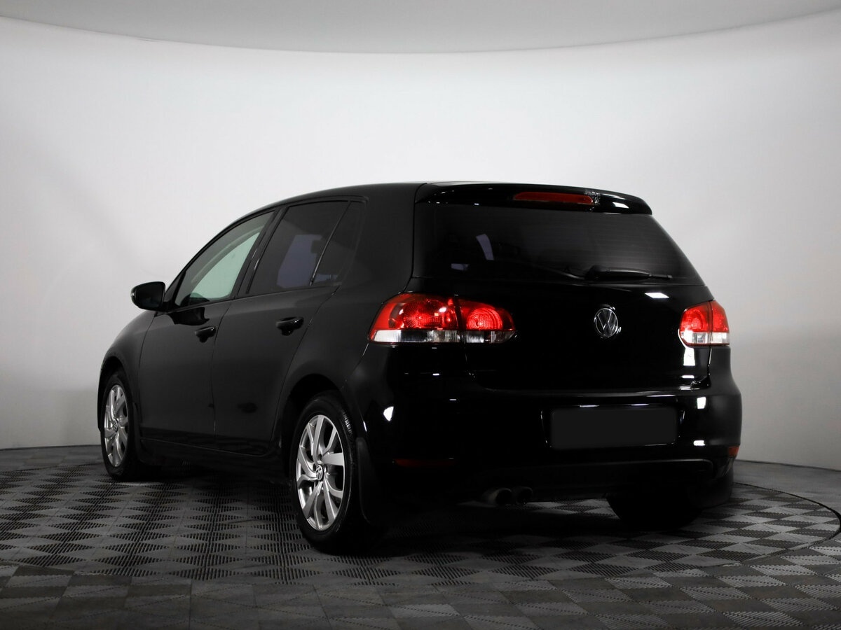 Volkswagen Golf 2012 года с пробегом. Фото: #2