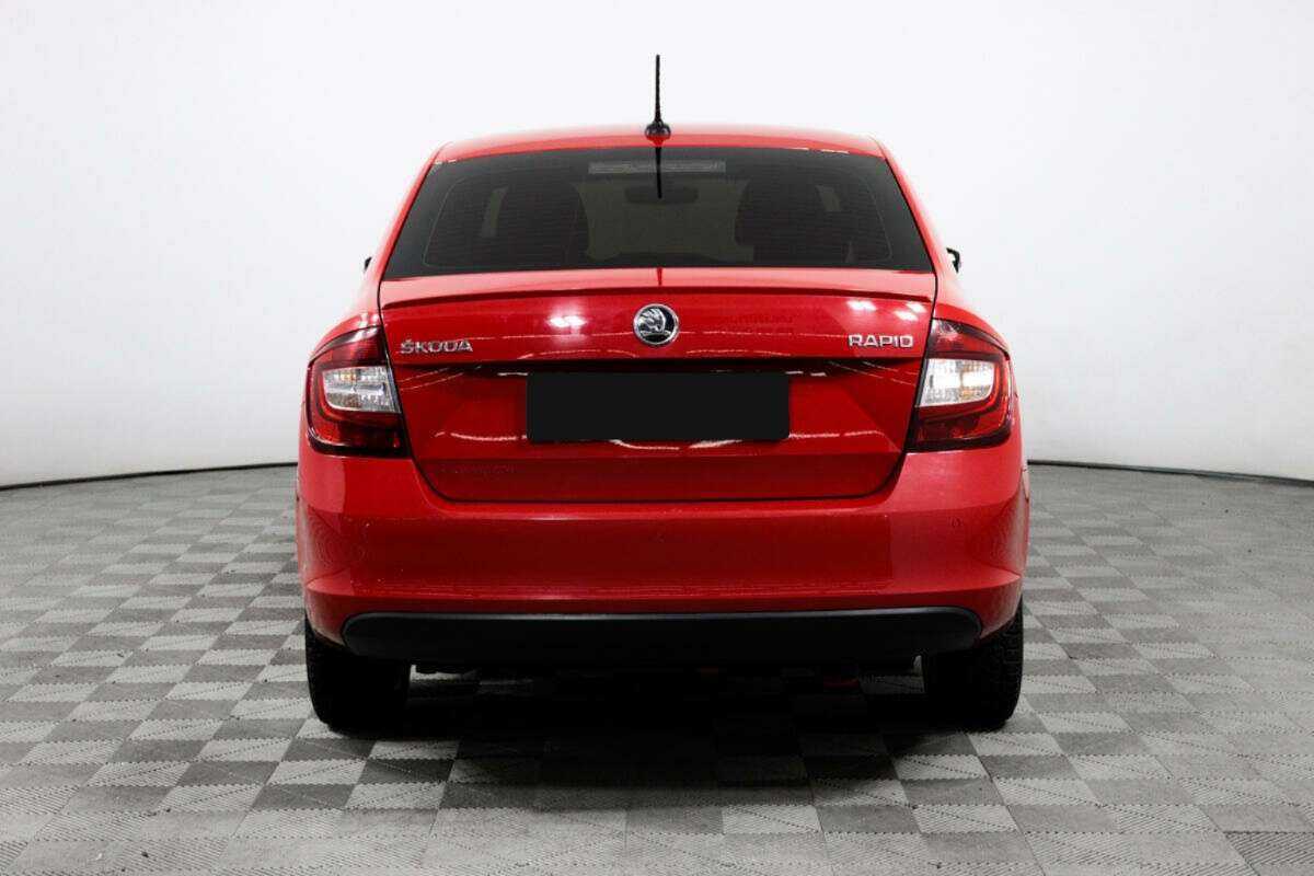 Skoda Rapid 2018 года с пробегом. Фото: #5