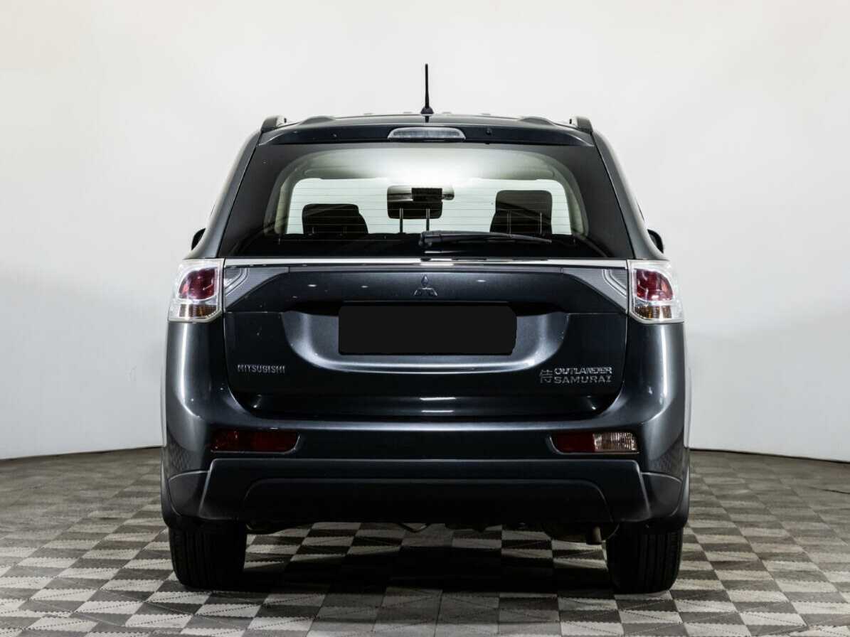 Mitsubishi Outlander 2014 года с пробегом. Фото: #4