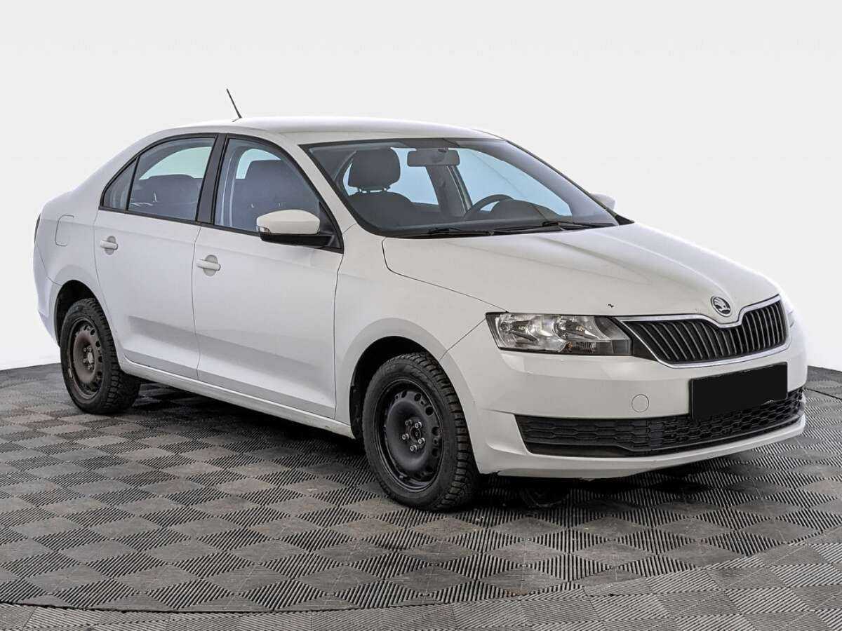 Skoda Rapid 2018 года с пробегом. Фото: #2