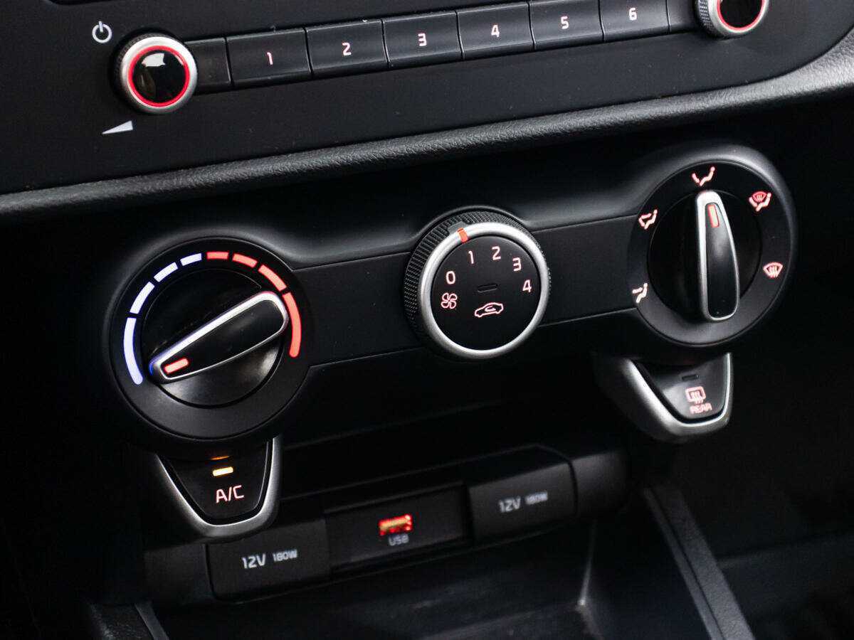Kia Rio 2021 года с пробегом. Фото: #14