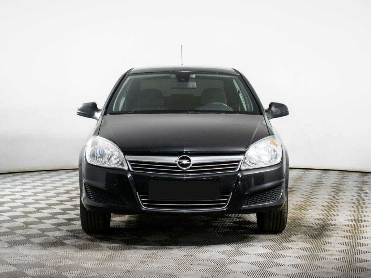 Opel Astra 2014 года с пробегом. Фото: #1