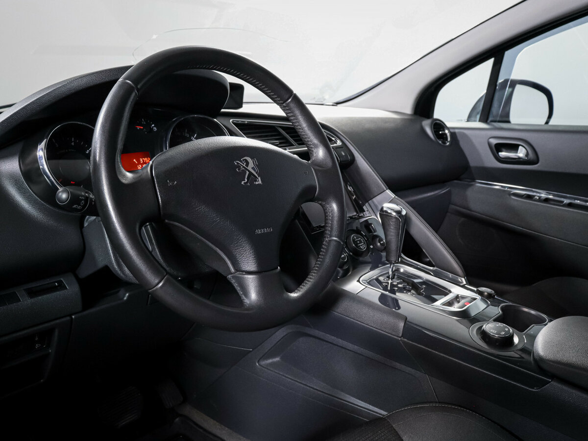 Peugeot 3008 2016 года с пробегом. Фото: #11