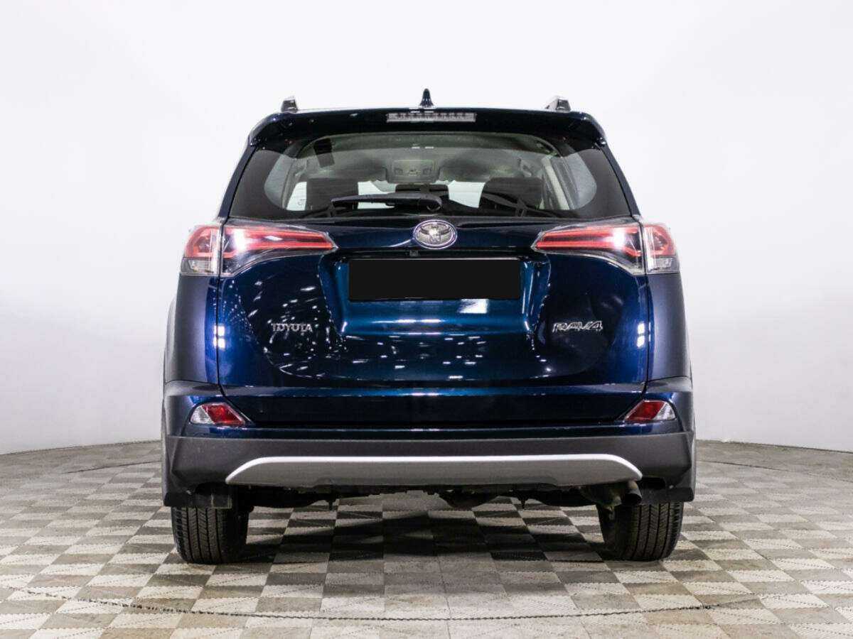 Toyota RAV4 2018 года с пробегом. Фото: #5