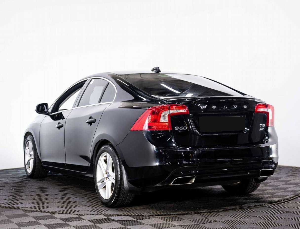 Volvo S60 2013 года с пробегом. Фото: #3