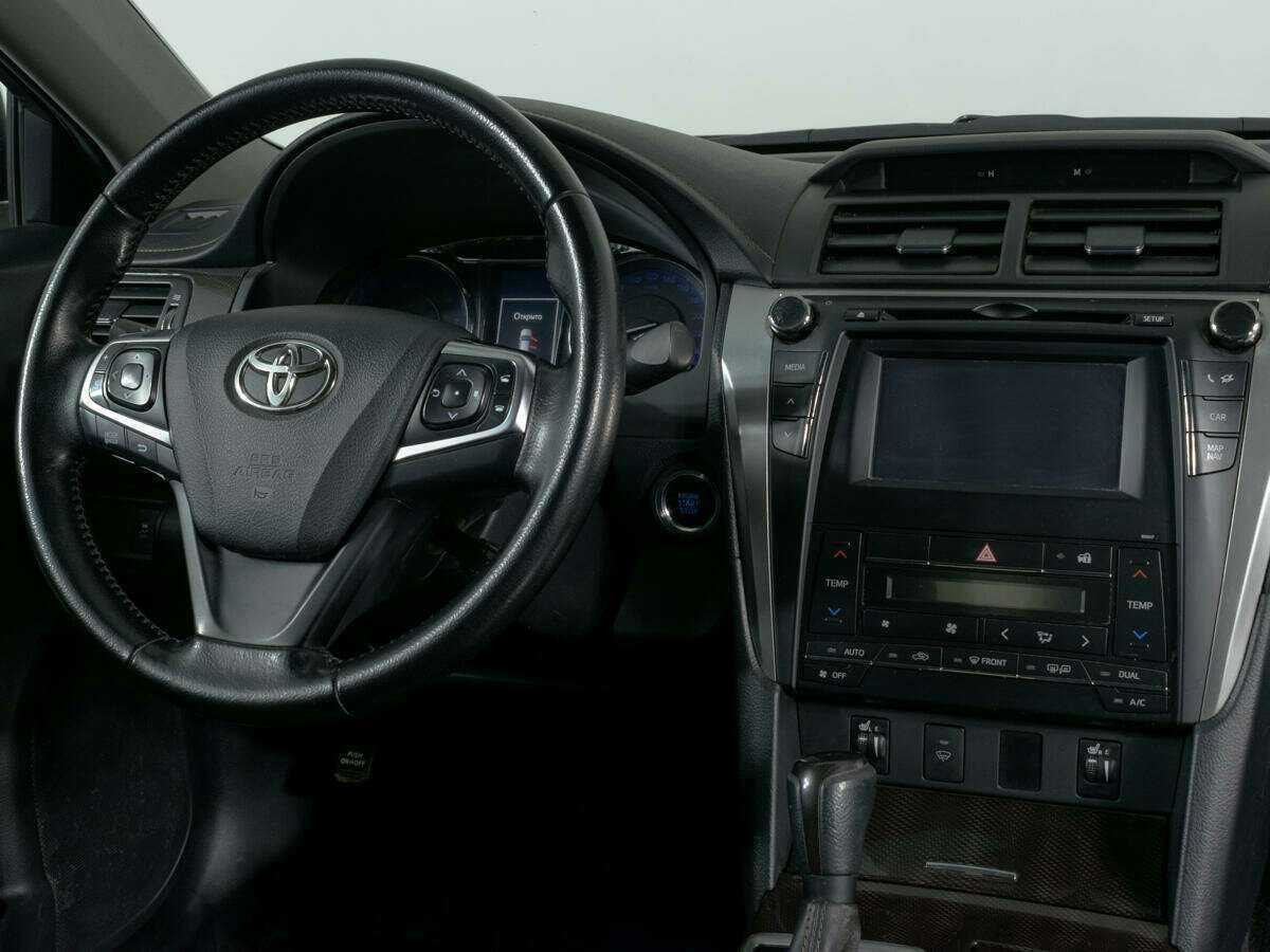 Toyota Camry 2016 года с пробегом. Фото: #10
