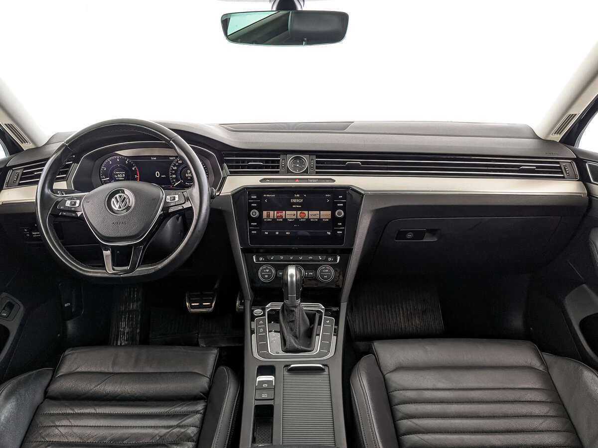 Volkswagen Passat 2019 года с пробегом. Фото: #9