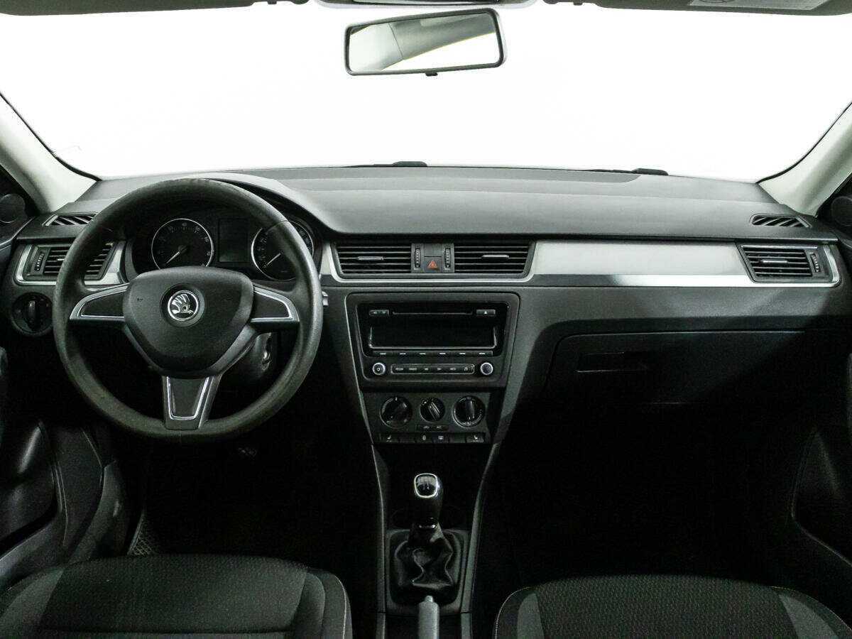 Skoda Rapid 2014 года с пробегом. Фото: #12