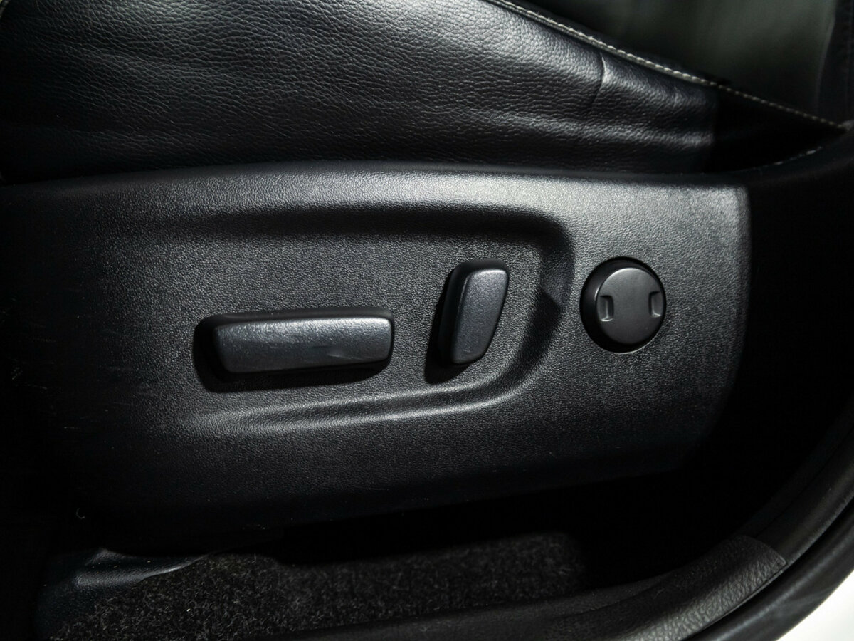 Toyota RAV4 2017 года с пробегом. Фото: #11