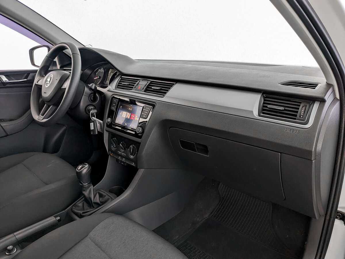 Skoda Rapid 2017 года с пробегом. Фото: #8