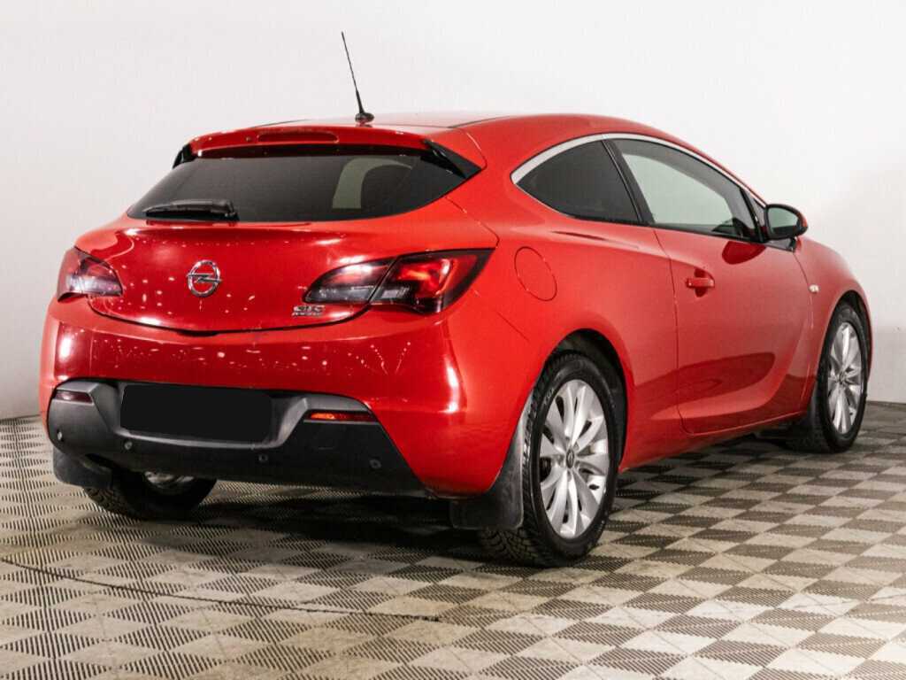 Opel Astra 2012 года с пробегом. Фото: #4