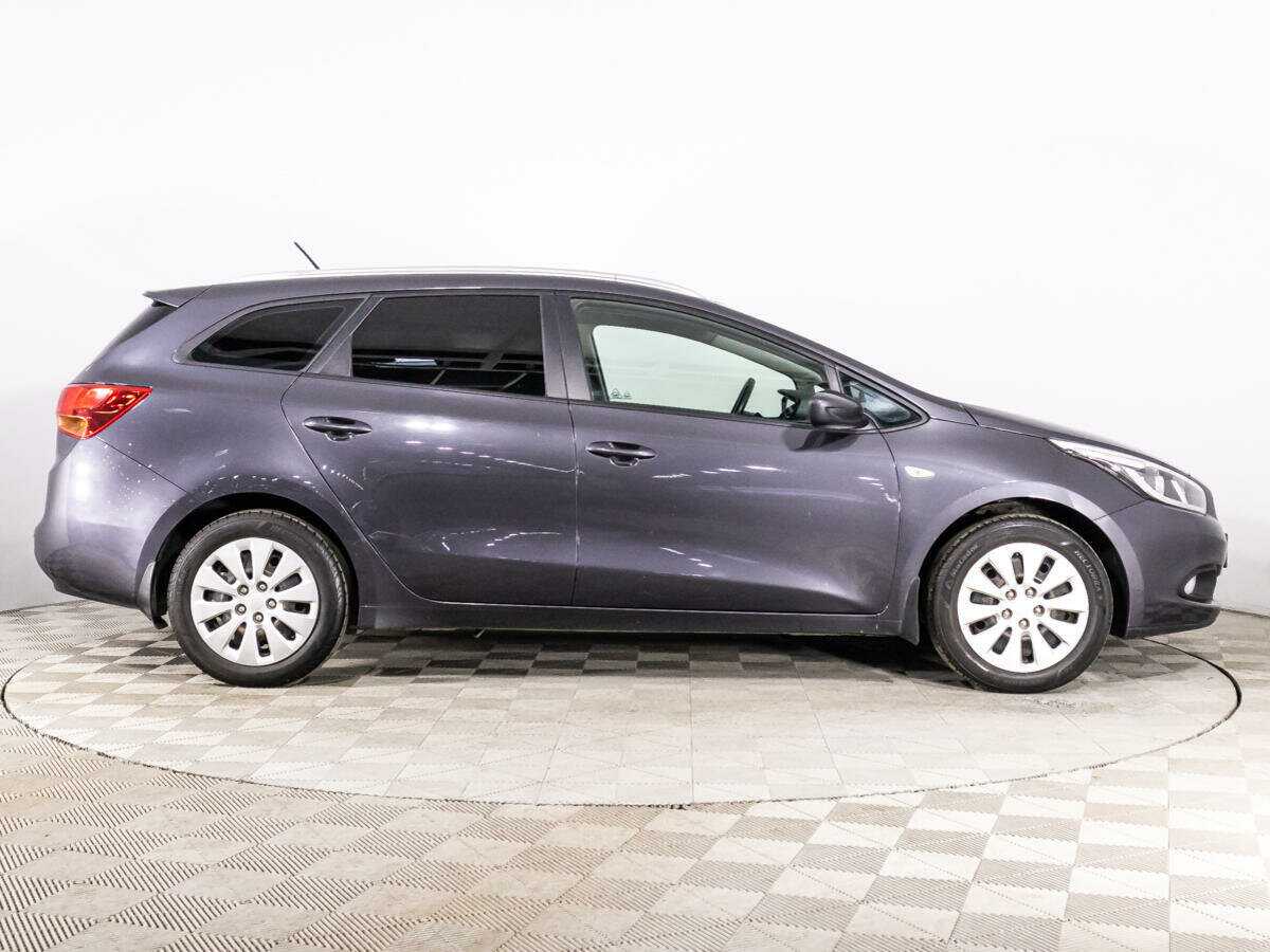 Kia Ceed 2013 года с пробегом. Фото: #3