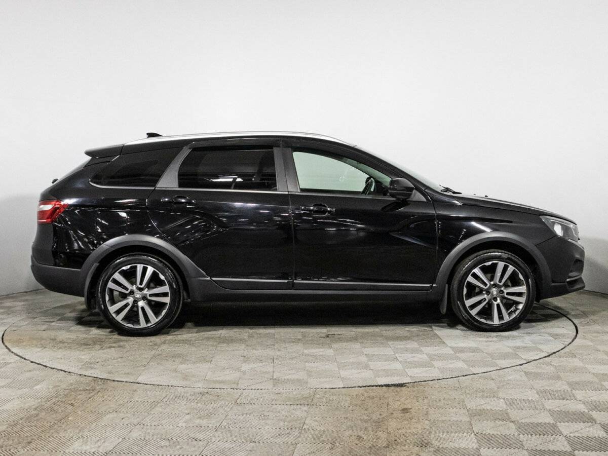 Lada (ВАЗ) Vesta 2021 года с пробегом. Фото: #3