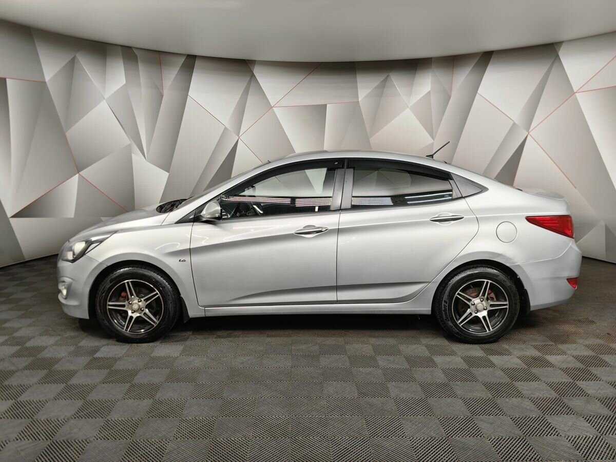 Hyundai Solaris 2015 года с пробегом. Фото: #4