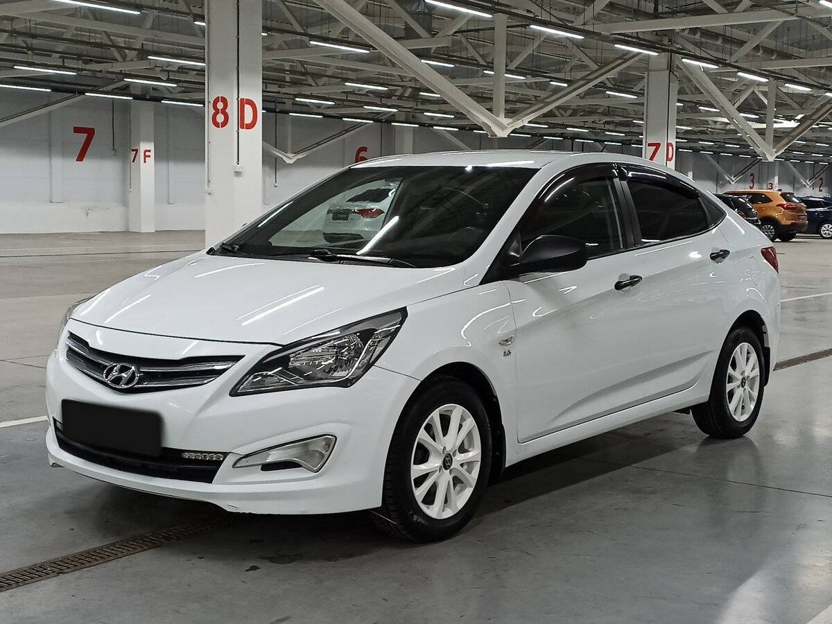 Hyundai Solaris 2015 года с пробегом. Посмотреть фото
