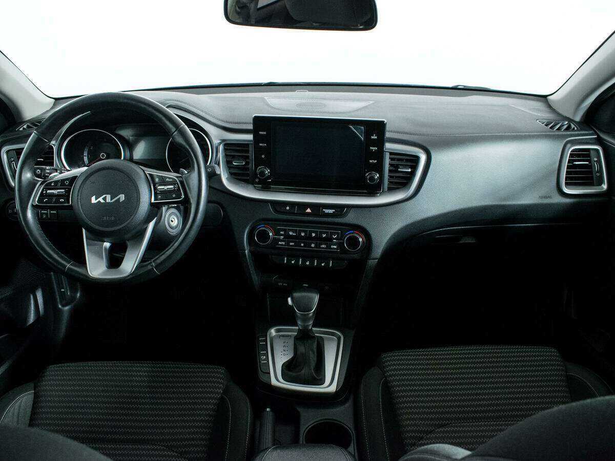 Kia XCeed 2021 года с пробегом. Фото: #11
