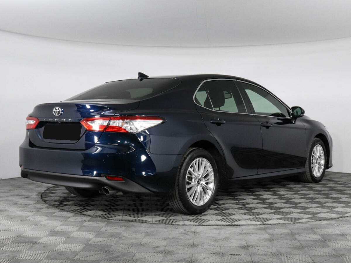 Toyota Camry 2018 года с пробегом. Фото: #4