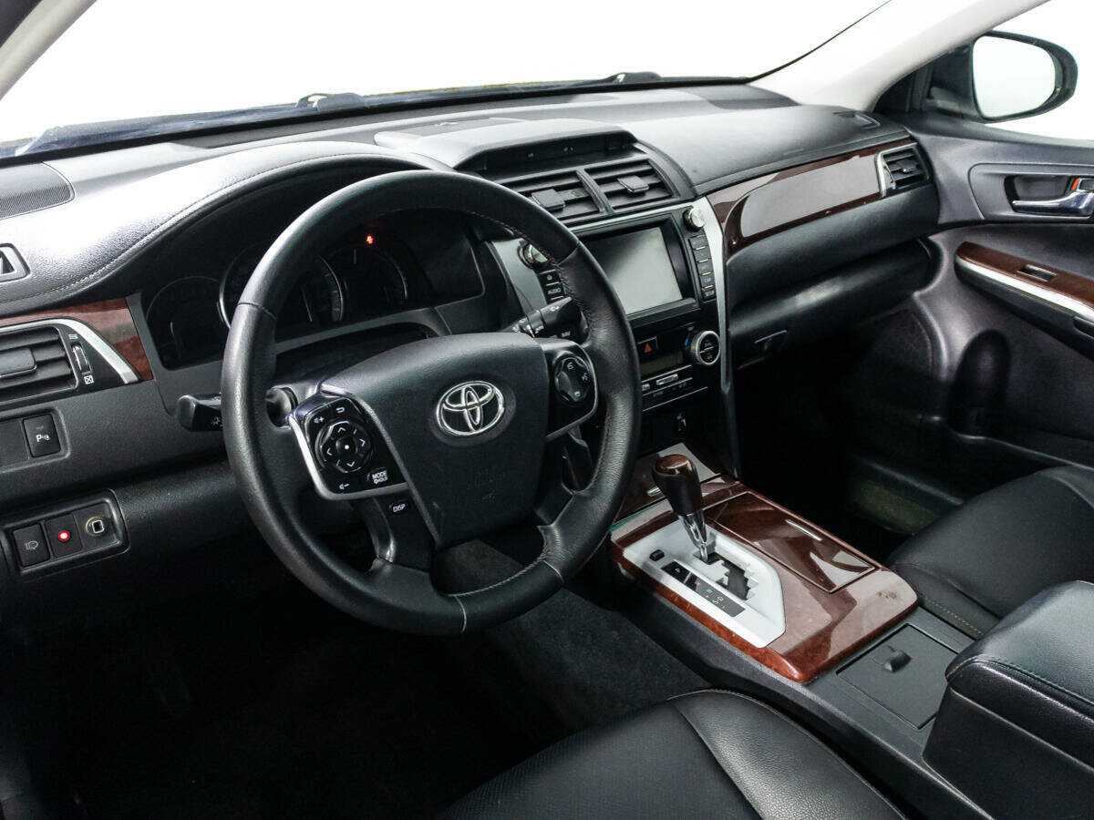 Toyota Camry 2012 года с пробегом. Фото: #10