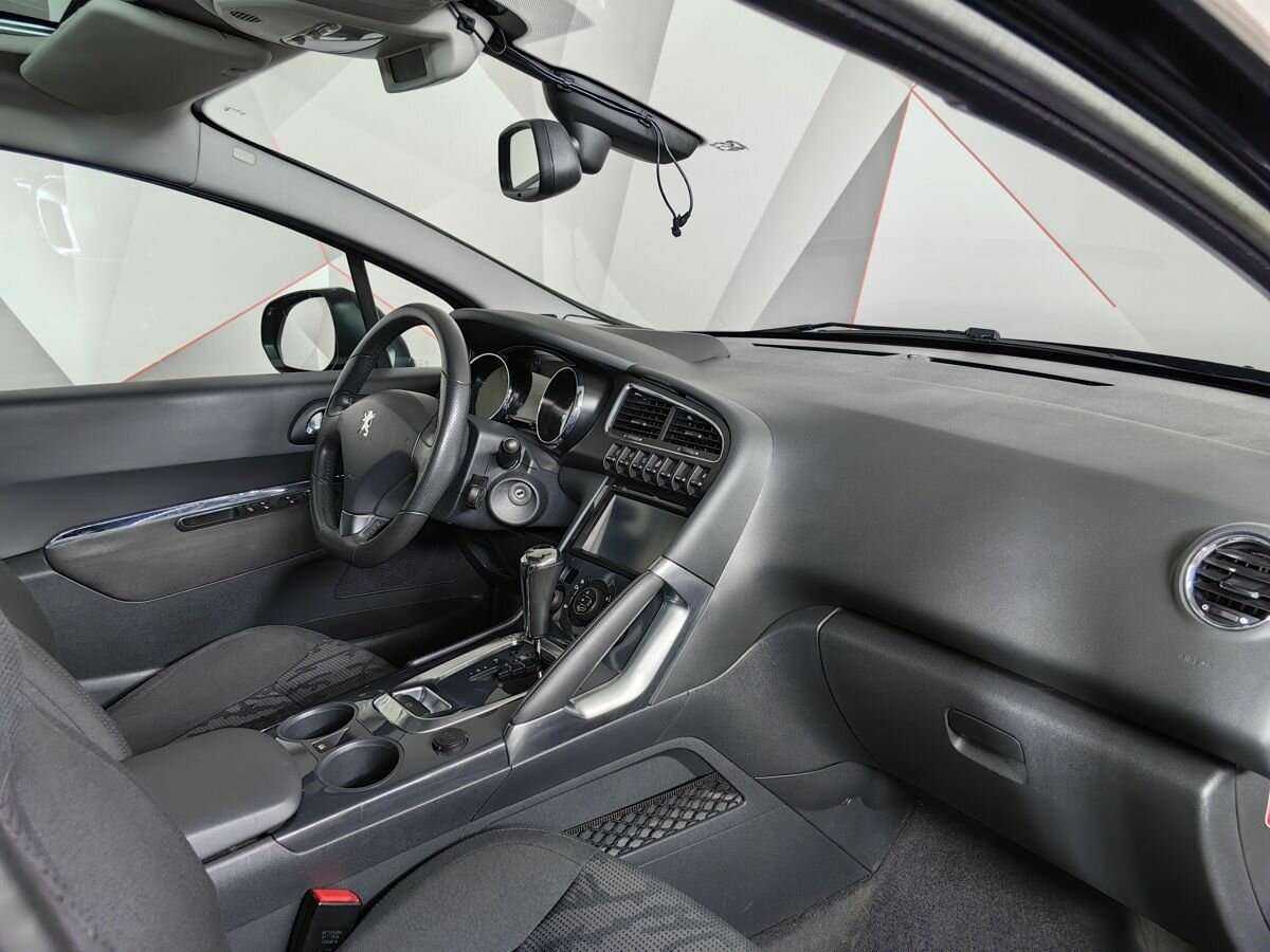 Peugeot 3008 2012 года с пробегом. Фото: #8