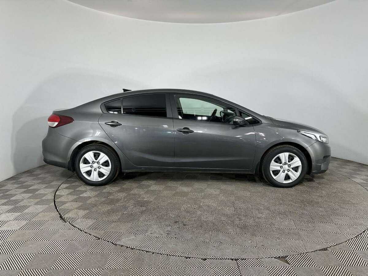 Kia Cerato 2019 года с пробегом. Фото: #3