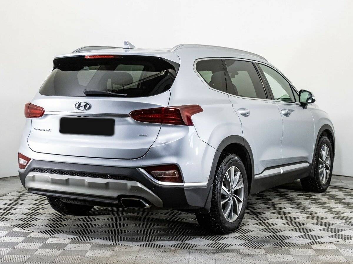 Hyundai Santa Fe 2018 года с пробегом. Фото: #3