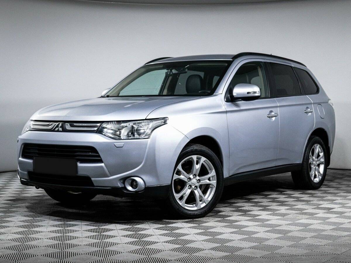 Mitsubishi Outlander 2012 года с пробегом. Фото: #0
