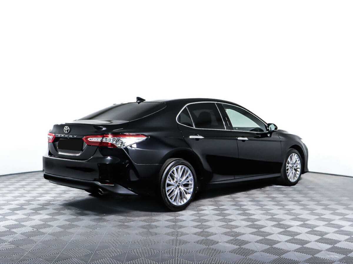 Toyota Camry 2019 года с пробегом. Фото: #4