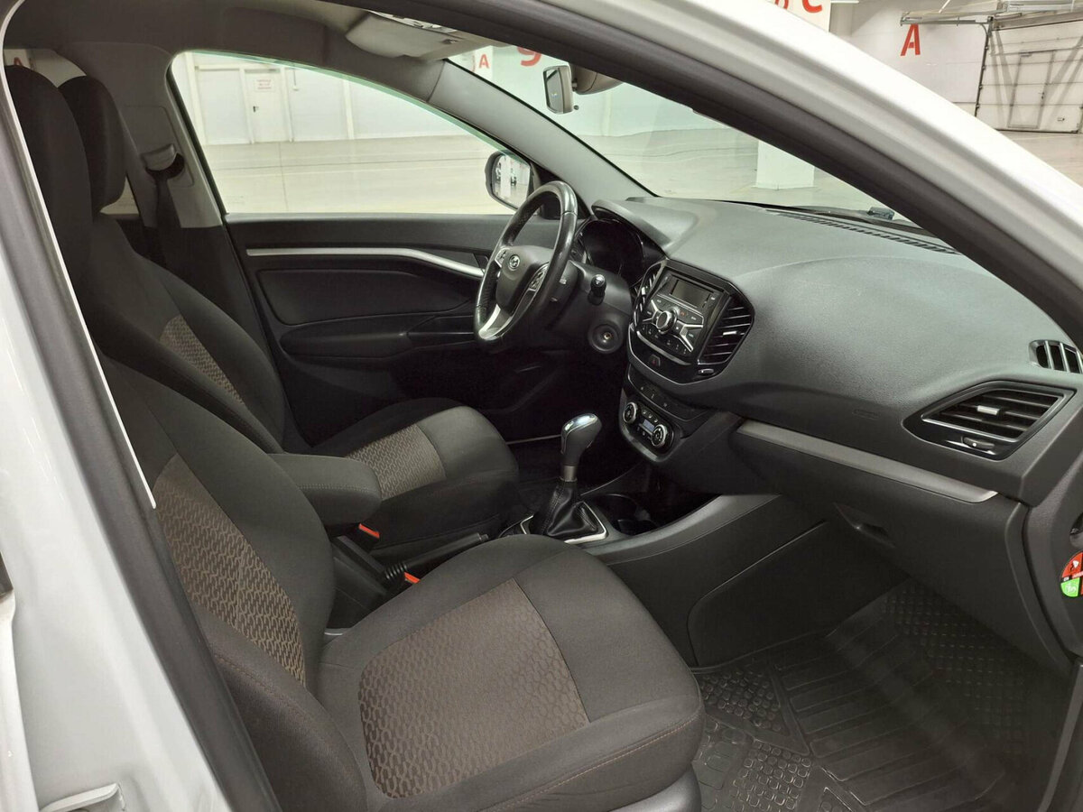 Lada (ВАЗ) Vesta 2020 года с пробегом. Фото: #10