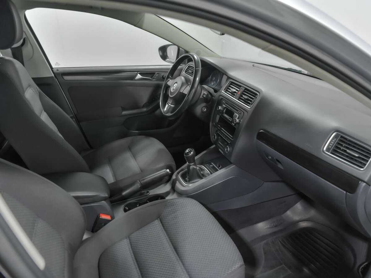 Volkswagen Jetta 2012 года с пробегом. Фото: #12